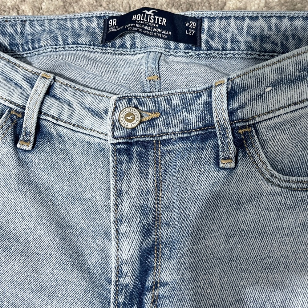 Hollister light mom jeans, size 9 - Picture 4 of 5
